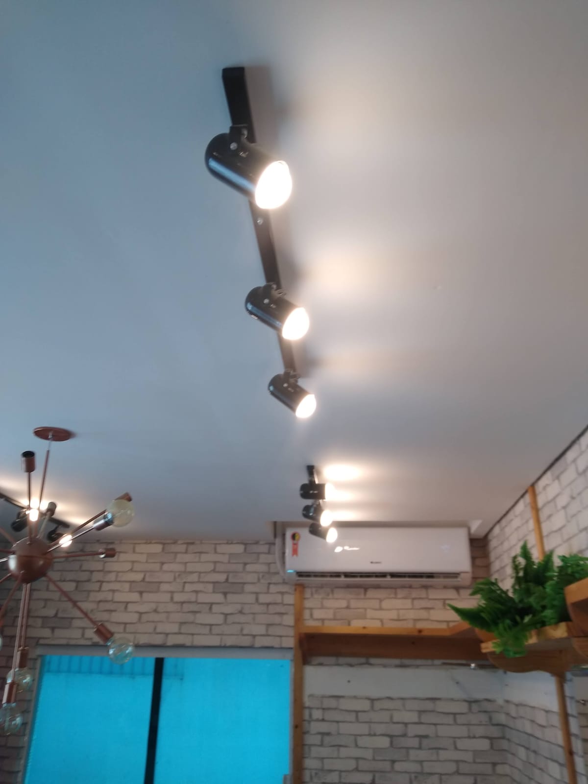 Instalação de lustres